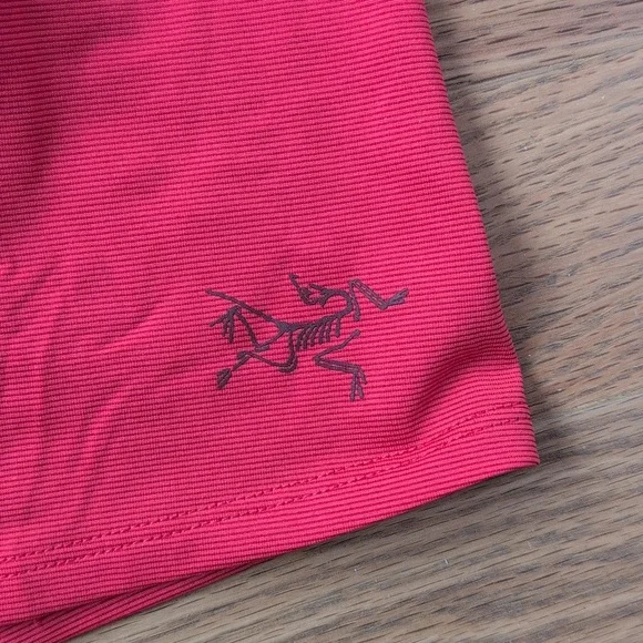 Arc'teryx red women's workout top - Picture 2 of 3